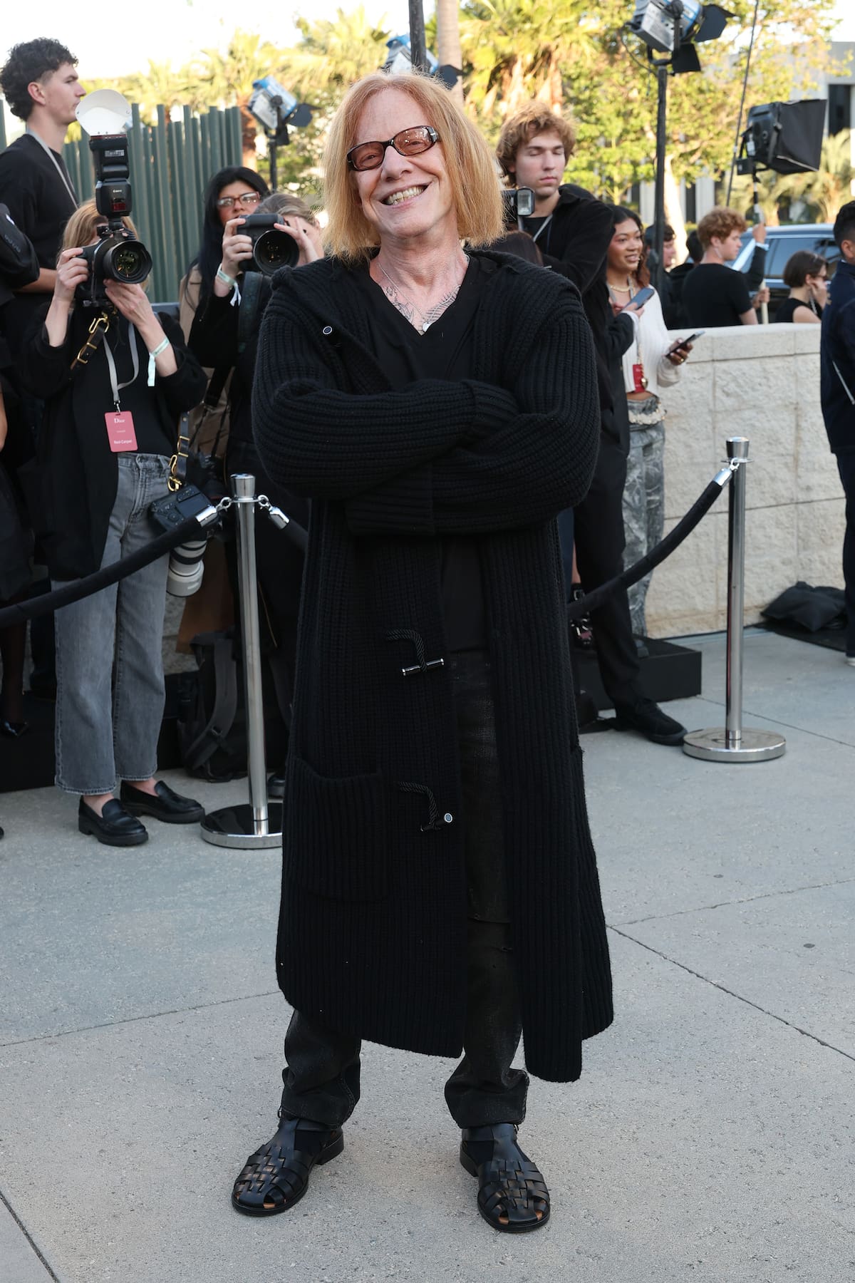 El compositor de Los Simpson o Tim Burton dará un concierto en España en  julio, y también se ha apuntado al desfile de Dior con un total look negro.