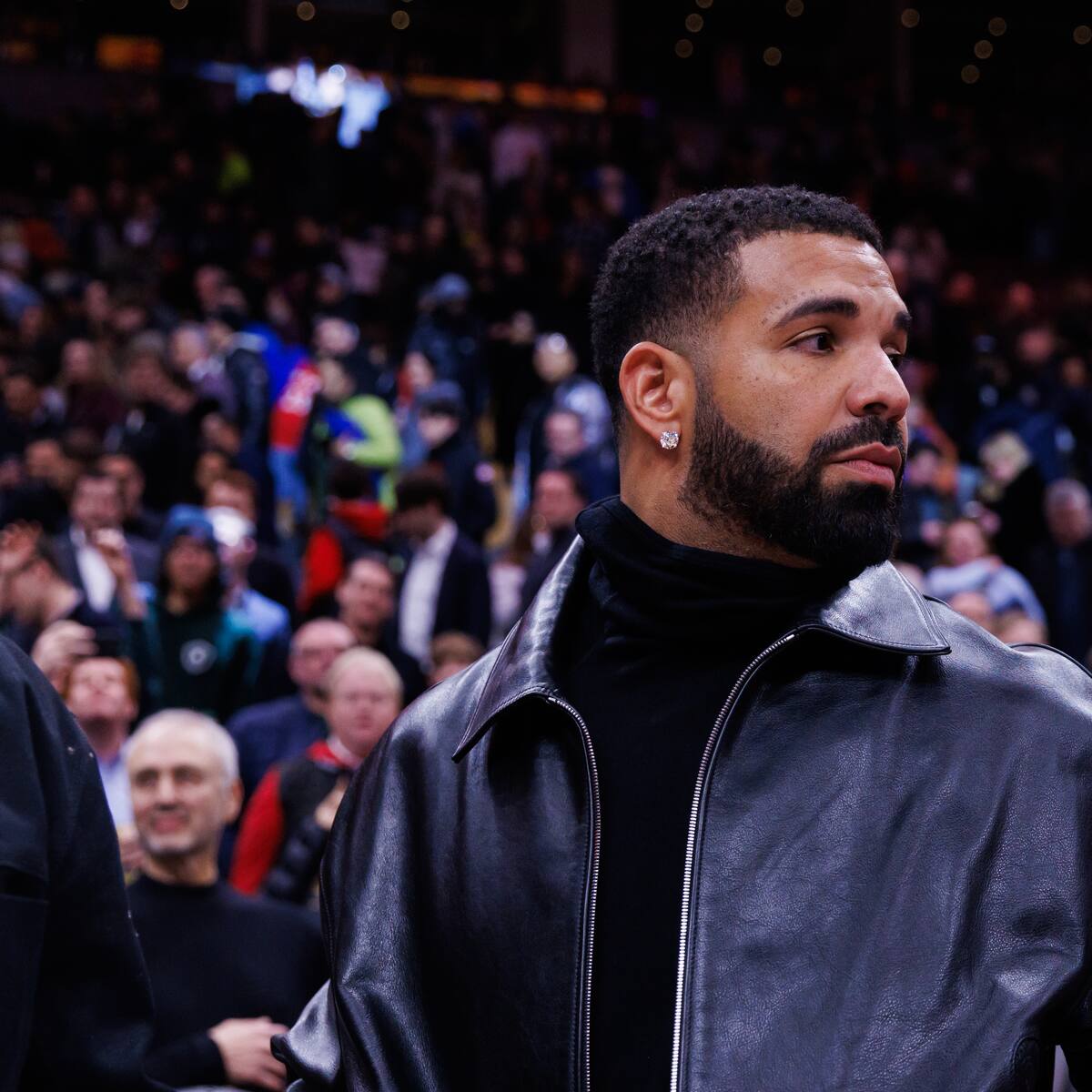 Drake reaparece en los premios que más le cuestan y reabre su historia con Nelly Furtado haciéndole un homenaje