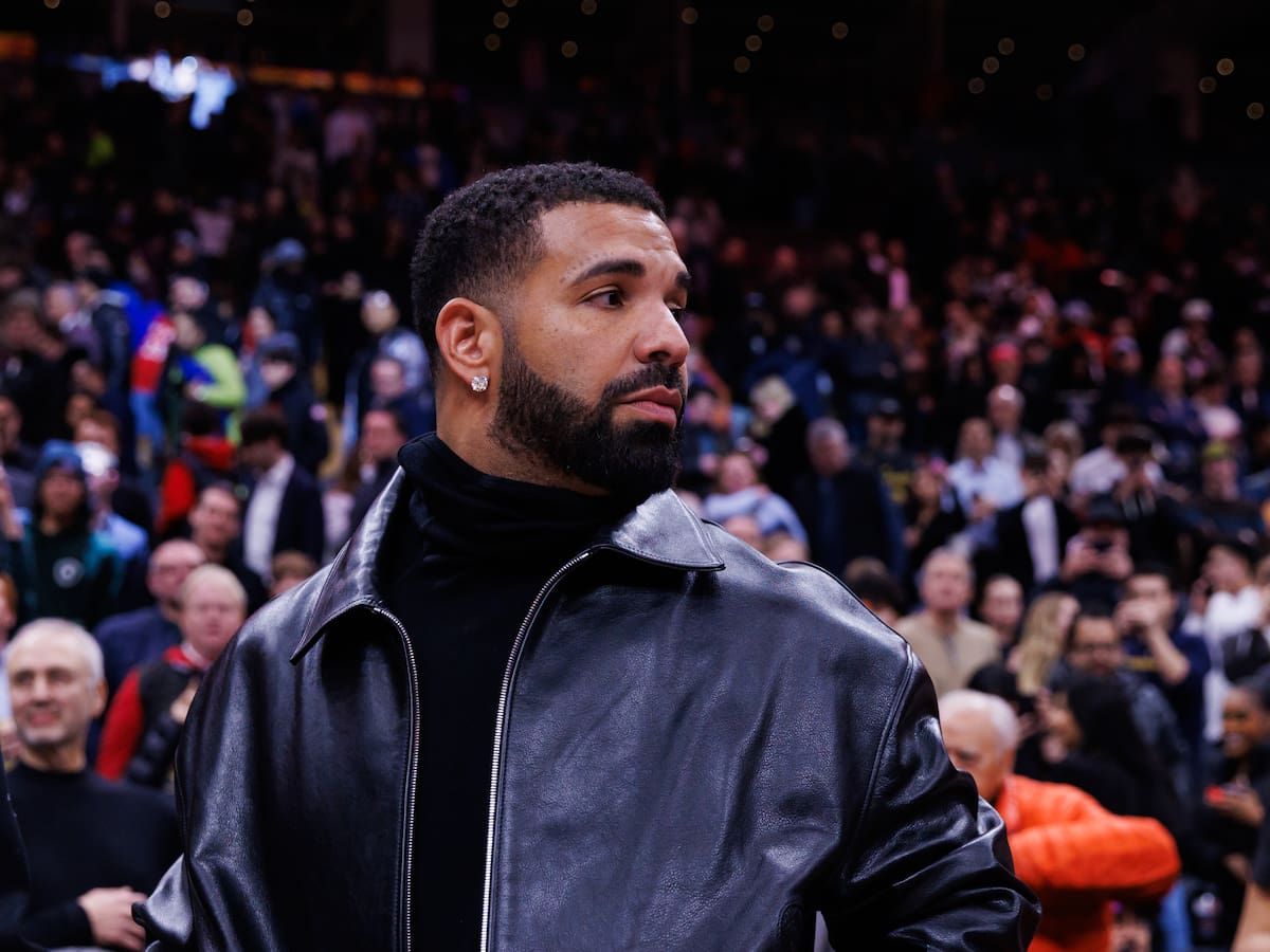 Drake reaparece en los premios que más le cuestan y reabre su historia con Nelly Furtado haciéndole un homenaje