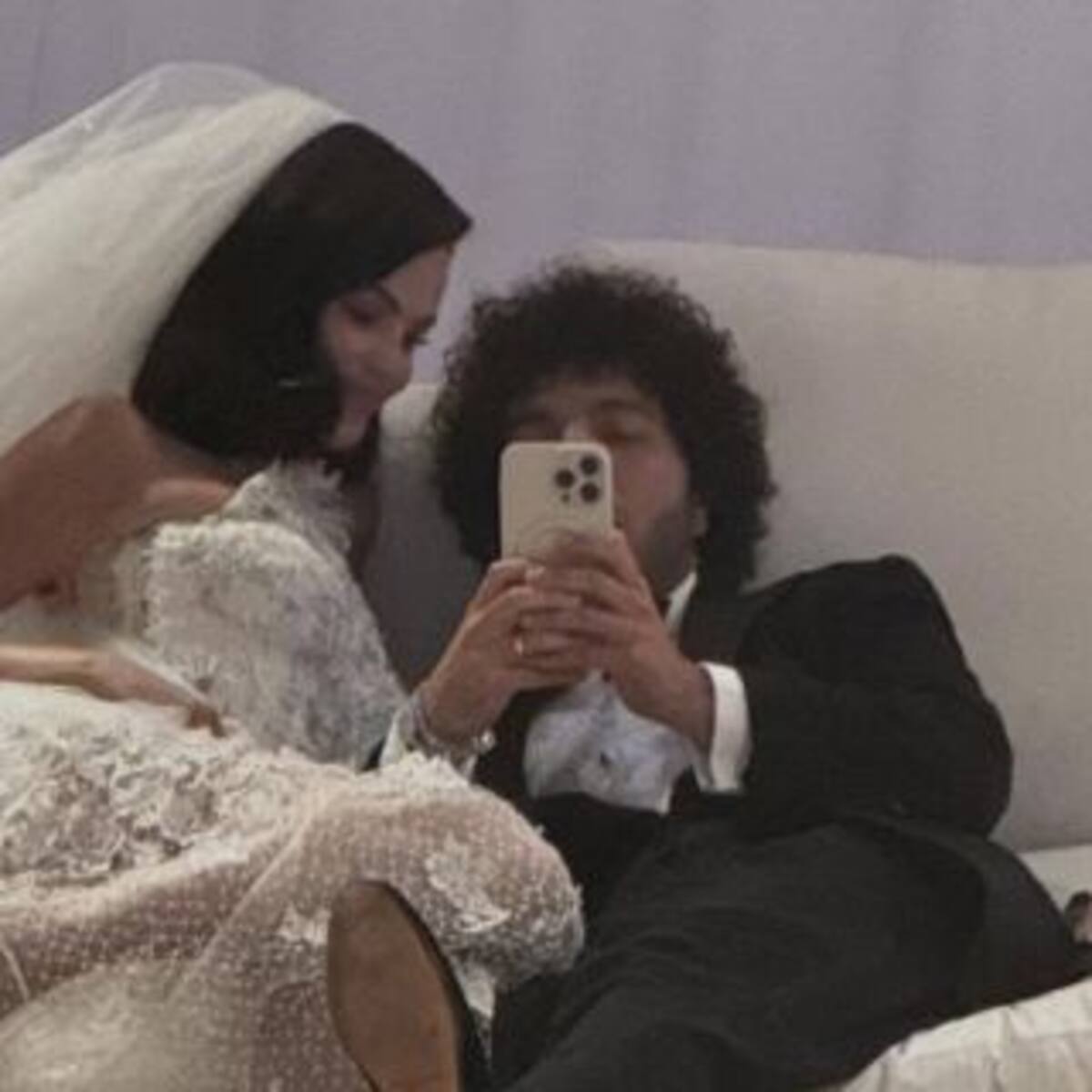 Selena Gómez se casó con Benny Blanco y su vestido dejó a todos sin palabras