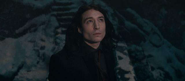 Ezra Miller en &#039;Animales Fantásticos: Los Secretos de Dumbledore&#039;.