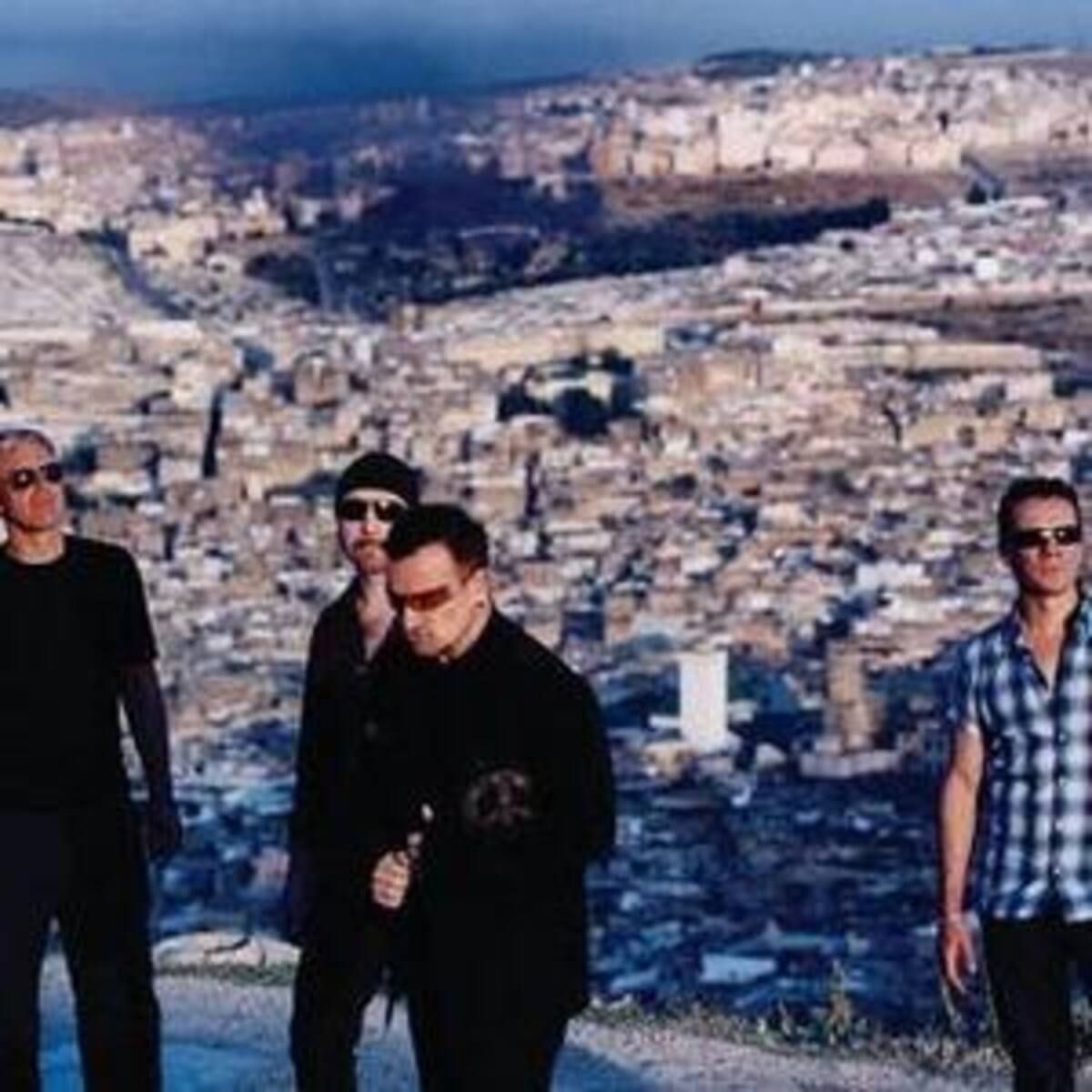 Barcelona se rinde a los pies de U2