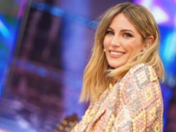 Edurne enamora con su look de casi 600 euros para su visita a ‘El Hormiguero’
