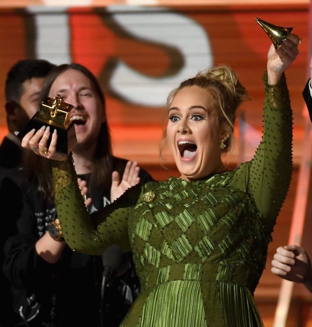 Adele y su premio roto