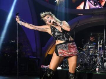 Miley Cyrus y Dua Lipa reinventan el punk: así se han transformado las divas del pop