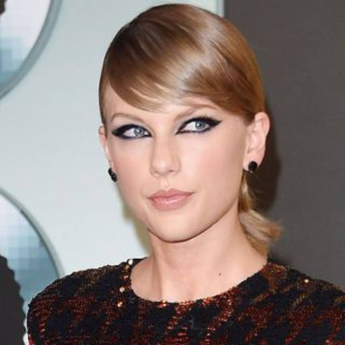 Taylor Swift recibió el año muy cerca de Calvin Harris