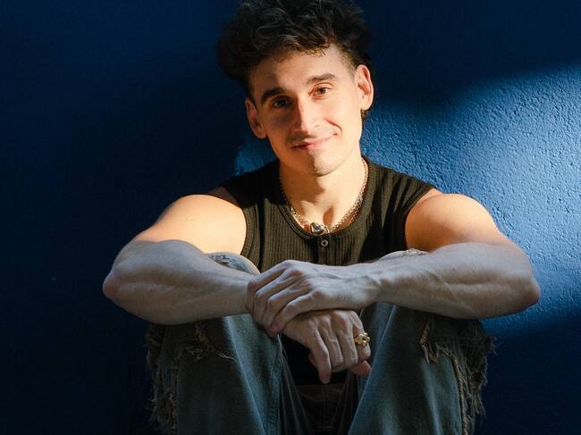 BORJA, en una foto promocional de: 'cuando coincidimos' (2025)