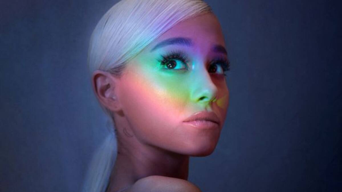 Un tomate obligó a detener la gira de Ariana Grande