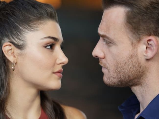 Nueva pareja romántica en Mediaset gracias a 'Love is in the air'.