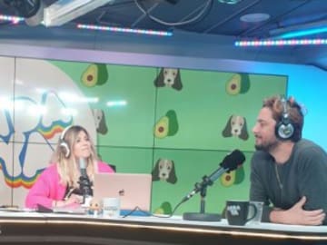 A Manuel Carrasco se le cae la lagrimita al escuchar a su hija en Anda Ya