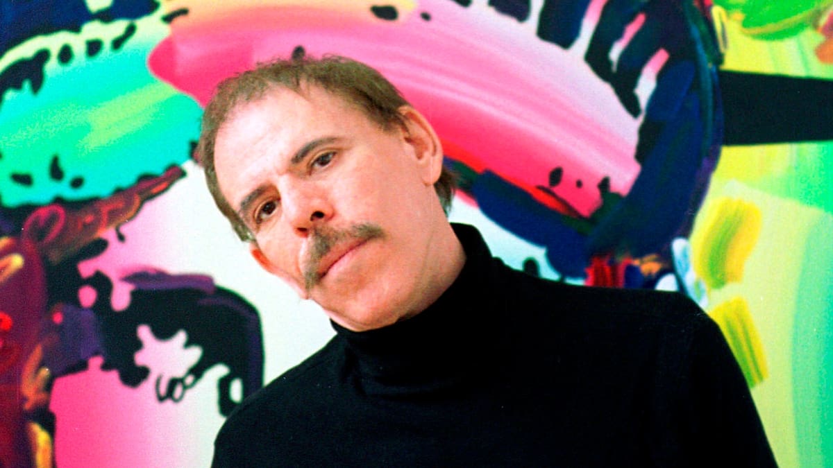 Muere Peter Max a los 88 años, el artista que retrató a Jimi Hendrix o Taylor Swift y recibió la llamada de John Lennon para ‘Yellow Submarine’