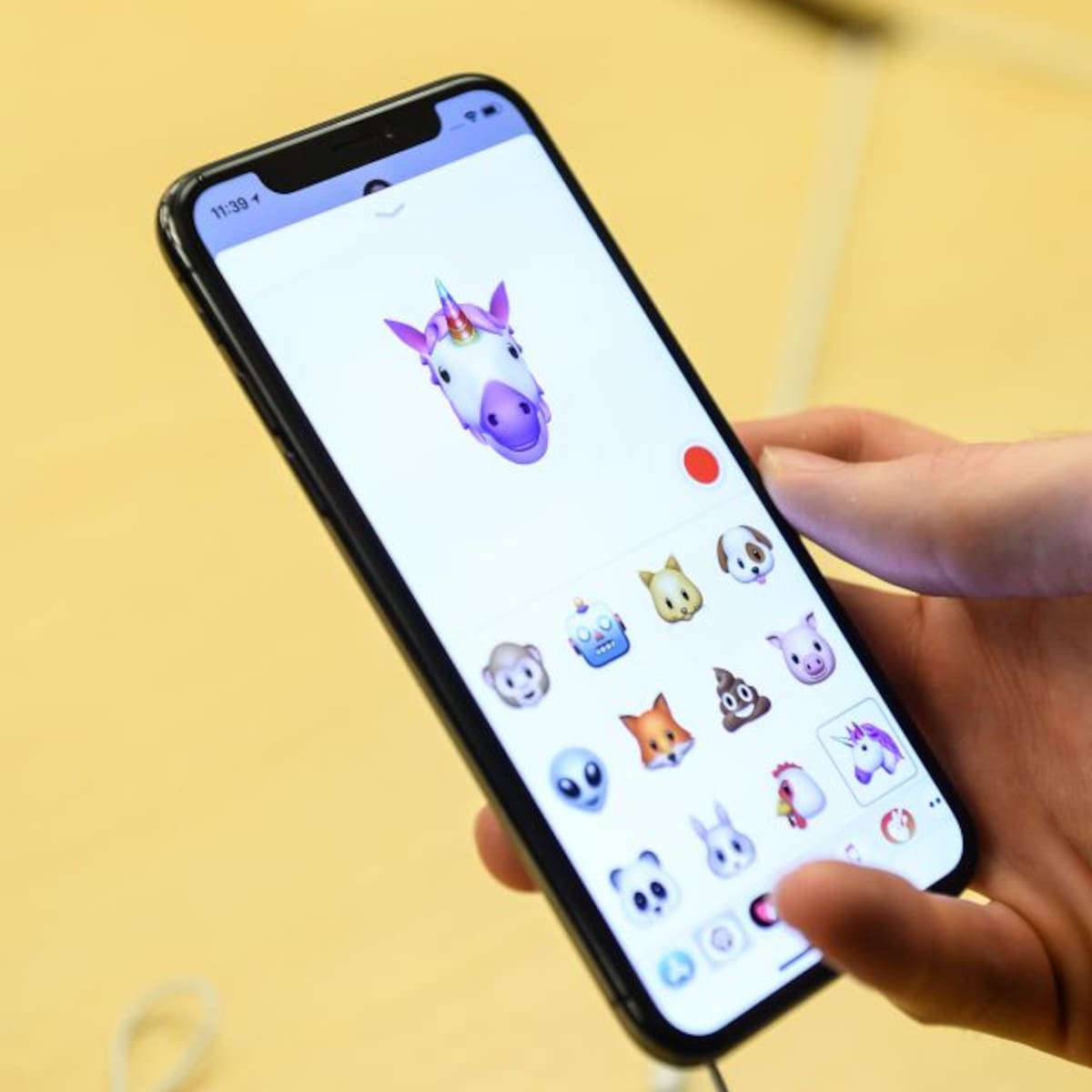 ¡What! Robaron 300 Iphone X antes de salir a la venta