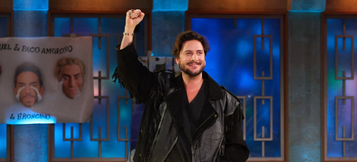 Manuel Carrasco visita 'La Revuelta'.