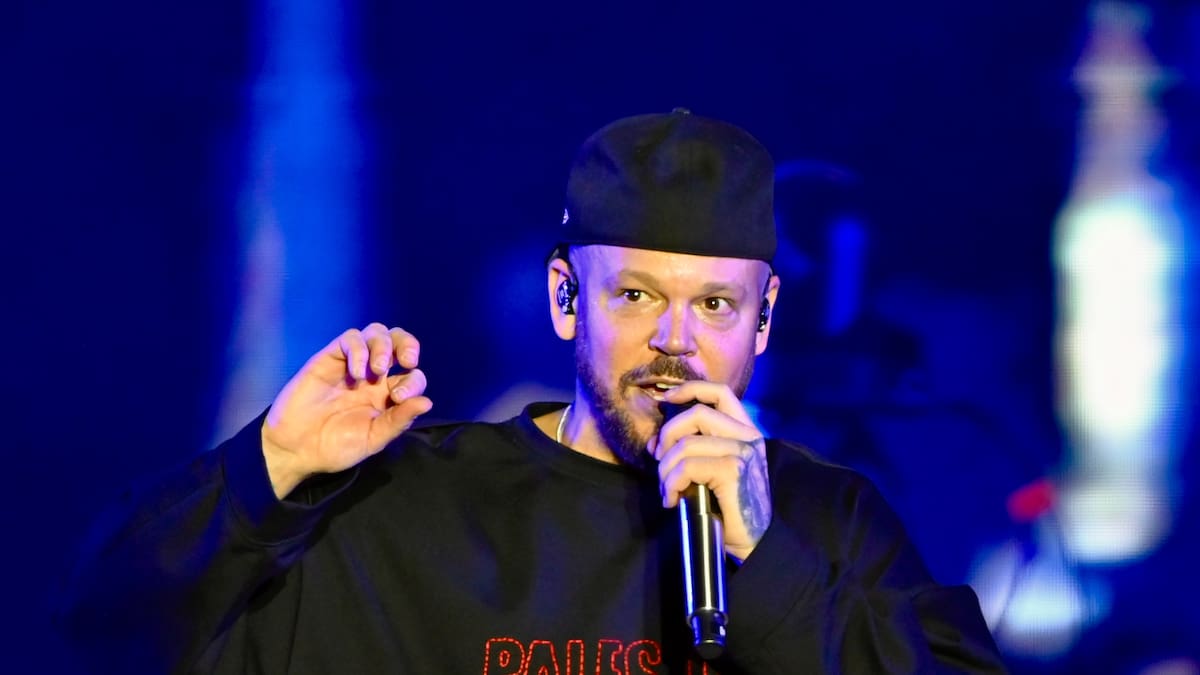 Residente se estrena como director de cine reuniendo a Bad Bunny, Javier Bardem, Viggo Mortensen y Edward Norton