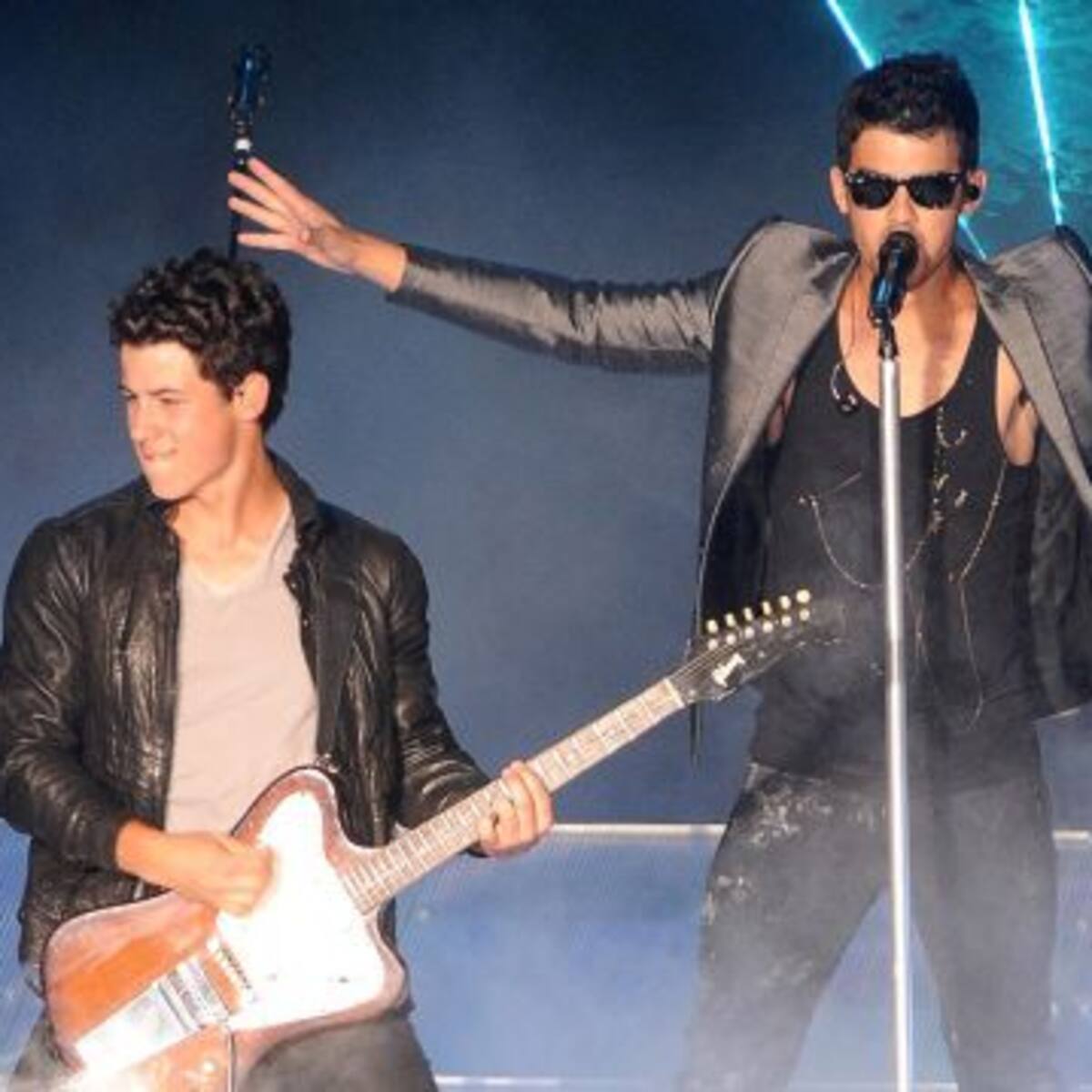 Los Jonas Brothers preparan su regreso a los escenarios