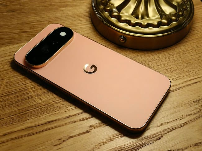 Google Pixel 11 Pro - Canyon