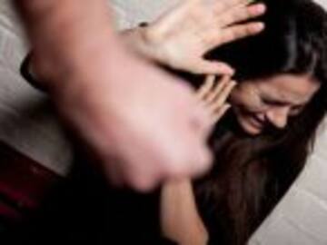 Legisladoras proponen que se permita violencia doméstica una vez al año