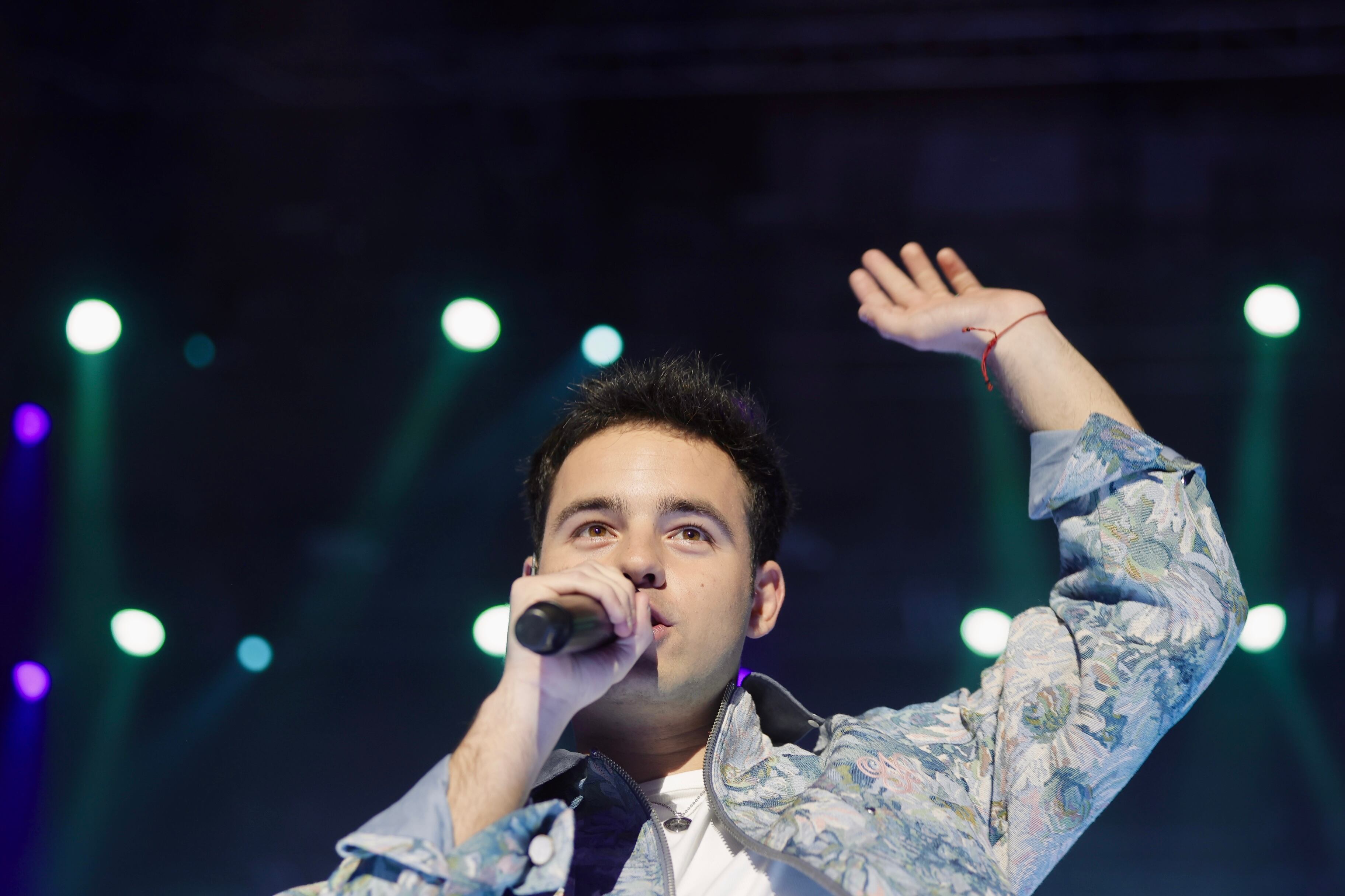 DePol no ha dudado en llevar al escenario ese nº1 y, ya que estaba, también se ha marcado 'Solo si has pensao'.