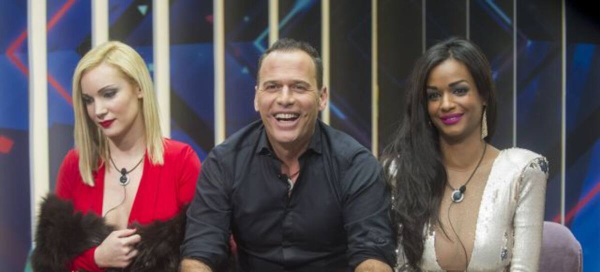 Belén Roca, Carlos Lozano y Liz Emiliano en el confesionario de 'GH VIP 4' durante la primera gala