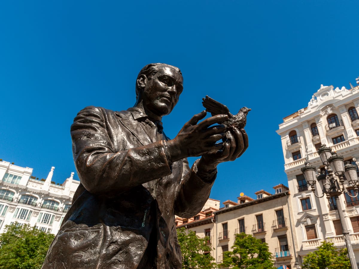 Tras el fenómeno de 'La bola negra': así puede recorrerse la vida de Federico García Lorca a través de los lugares que marcaron su historia