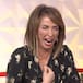 A María Patiño le da un ataque de risa ante la aparatosa caída de uno de los reporteros de ‘Socialité’ ©copyright los40.com