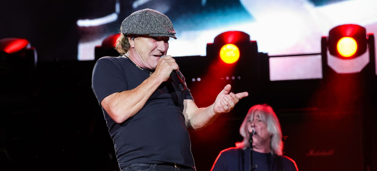 Brian Johnson y Cliff Williams, de AC/DC, durante un concierto en Indio, California, en 2023.