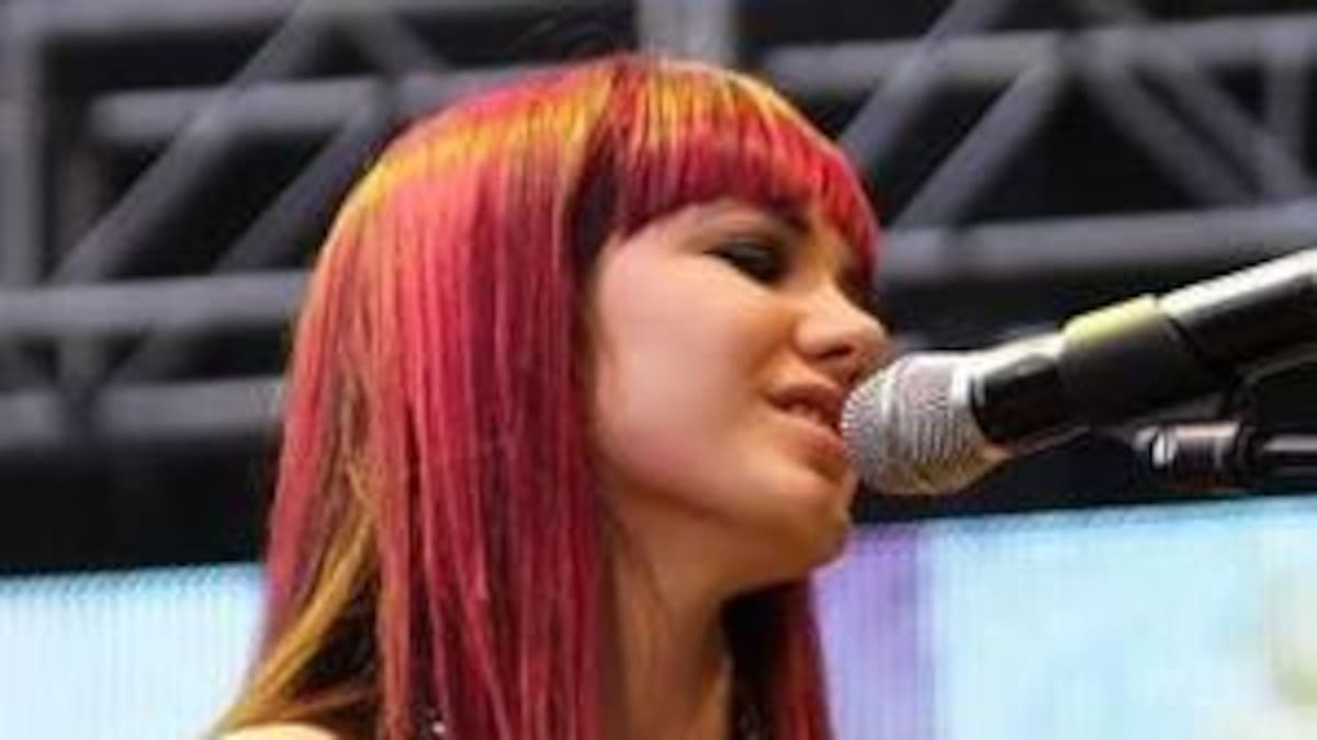 Miles de personas vibran con las actuaciones de sus artitas favoritos en el Primavera Pop 2009