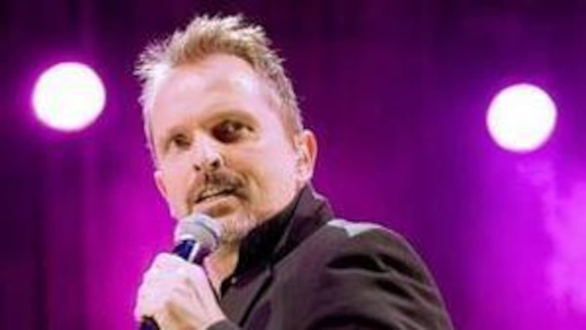 Cardio de Miguel Bosé regresa al número 1 en ventas