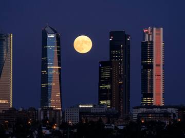 Luna llena de mayo 2024: horario y dónde ver la luna de las flores desde España