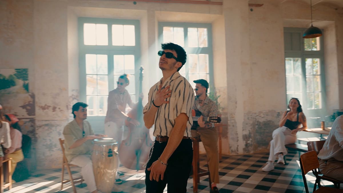 Banda Neon treu 'Els passos prohibits'