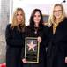 Courteney Cox estrena estrella en el Paseo de la Fama de Hollywood con sus compañeras de ‘Friends’