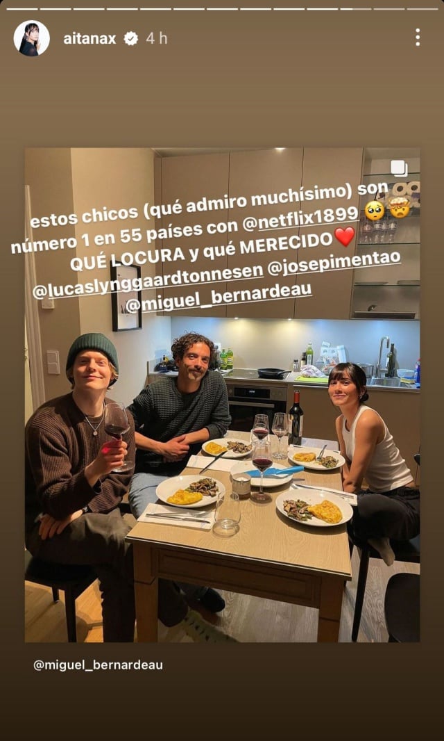 Aitana, Lucas Lynggaard y José Pimentão posando para Miguel Bernardeau