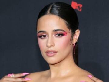 Camila Cabello revela las razones de su ruptura con Shawn Mendes y cuenta cómo la terapia le ha ayudado mucho