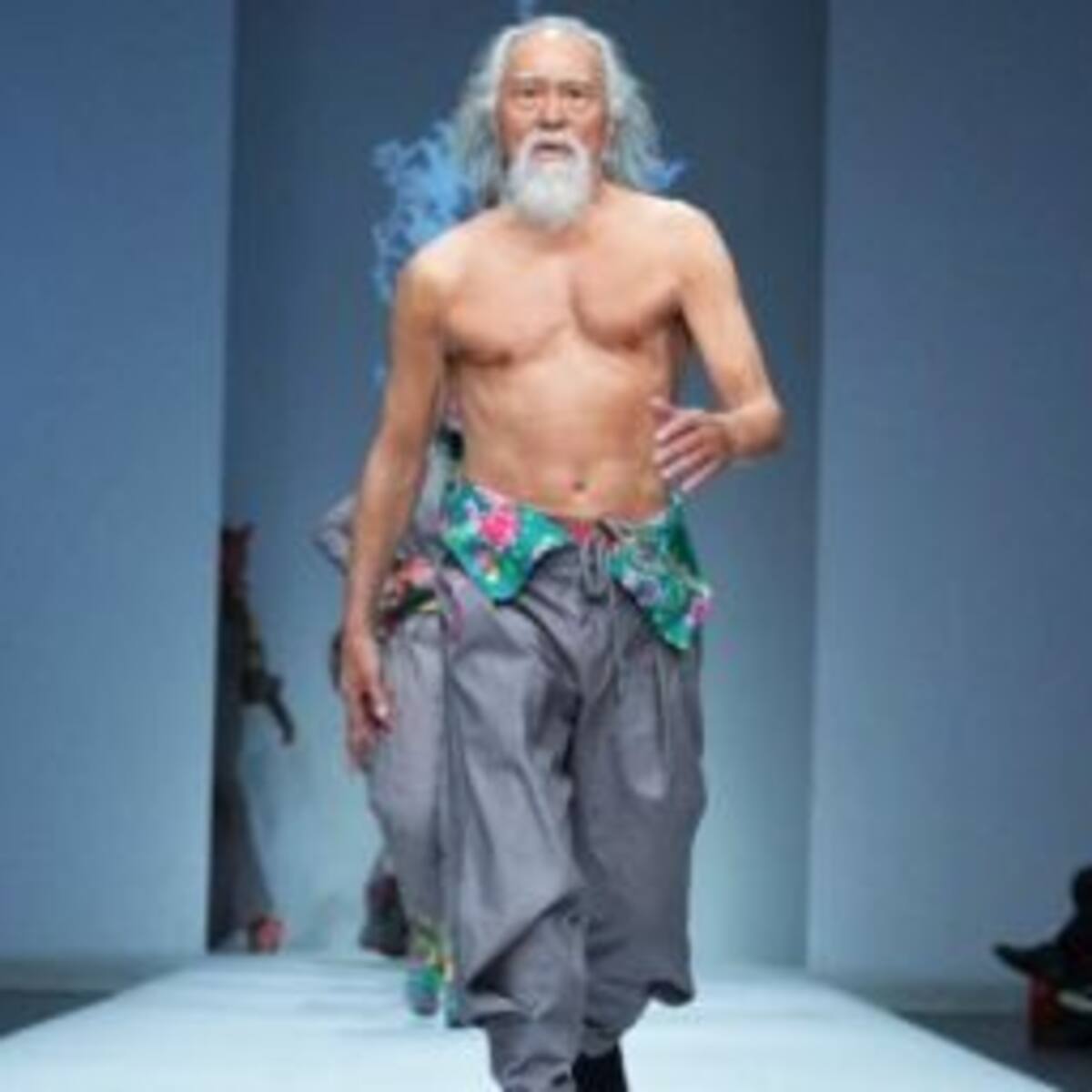 Tiene 80 años... y es modelo!
