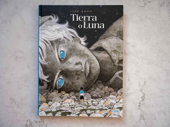 Tierra o Luna de Jade Khoo