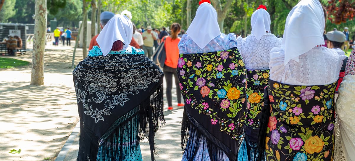 Chulapas en las Fiestas de San Isidro en Madrid