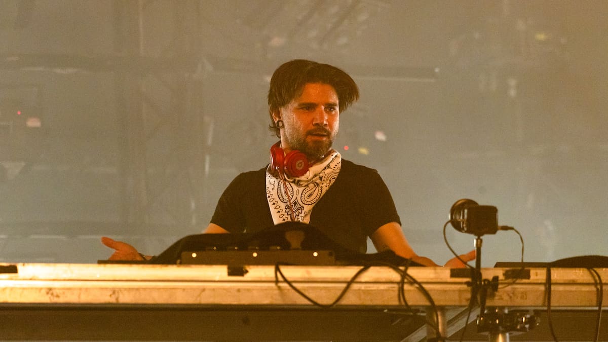 Skrillex se adentra en el portugués con Chase and Status
