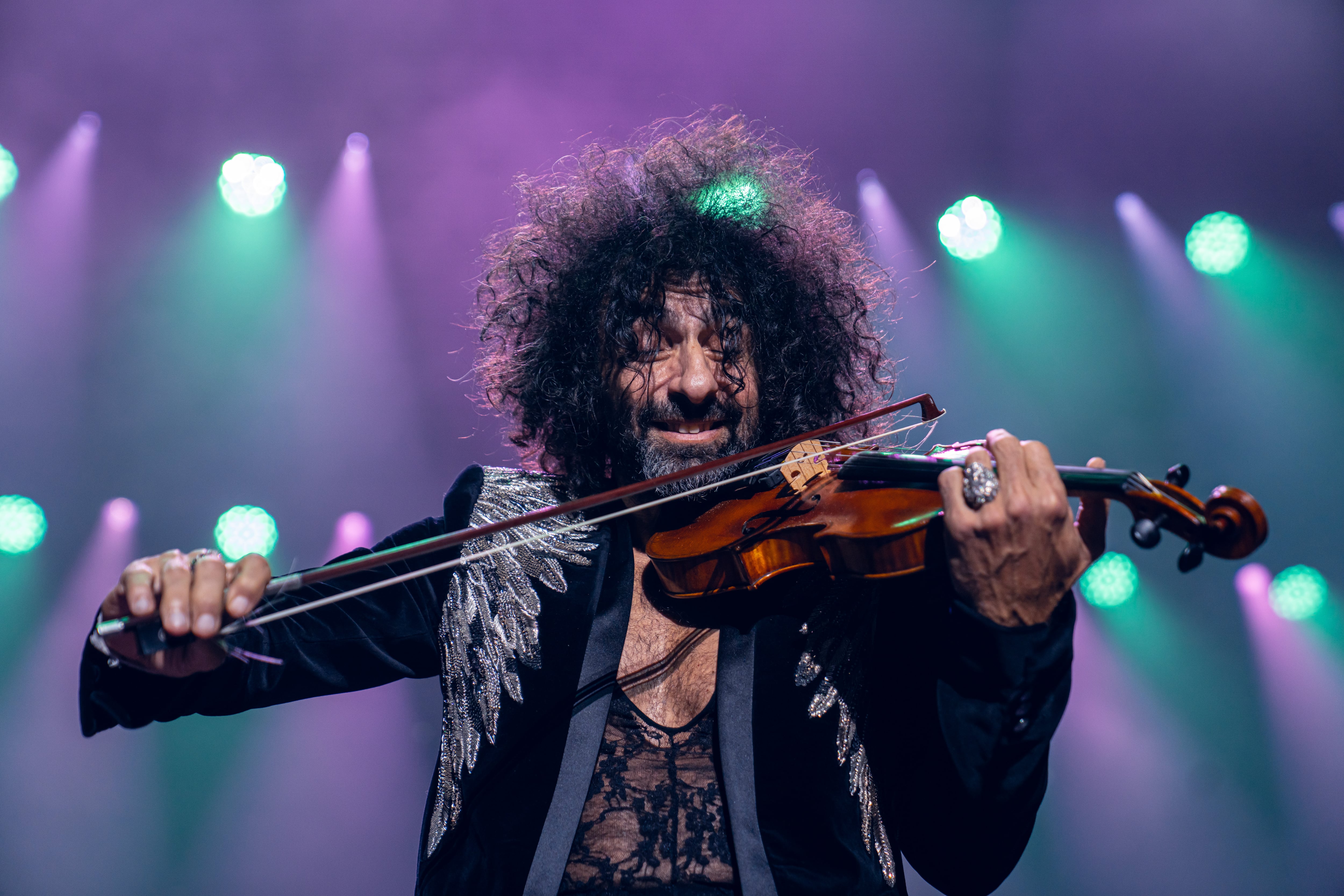 Ara Malikian dejó nuevamente boquiabierto al público con su virtuosismo con el violín.