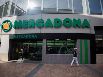 La indignación de los clientes de Mercadona por su cartel sobre la subida del IVA: "Se ríen en vuestra cara"