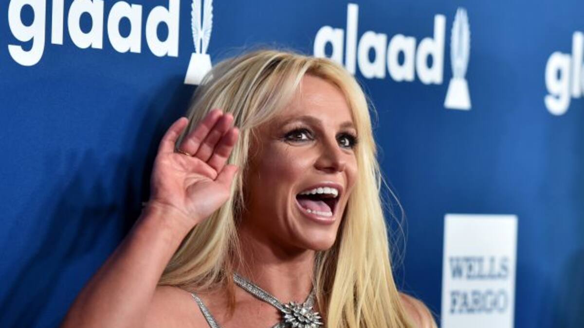 Britney Spears afronta uno de sus miedos mostrando su cara sin maquillaje | Música | LOS40