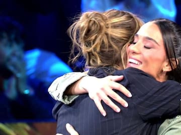 Sandra Barneda felicita en persona a Claudia Martínez en ‘Supervivientes 2026’ por su embarazo