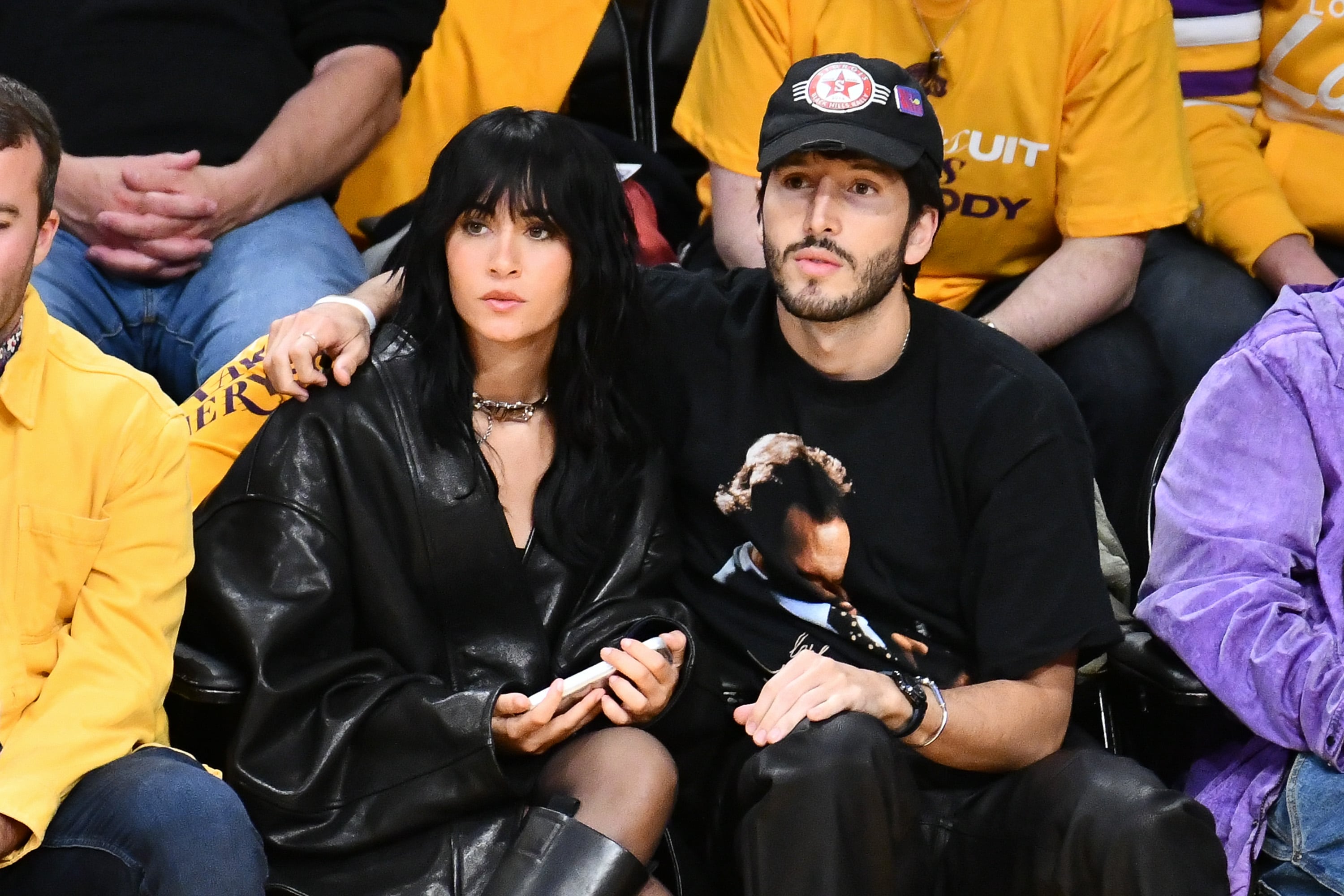 Aitana y Sebastián Yatra en un partido de Los Lakers en Los Ángeles