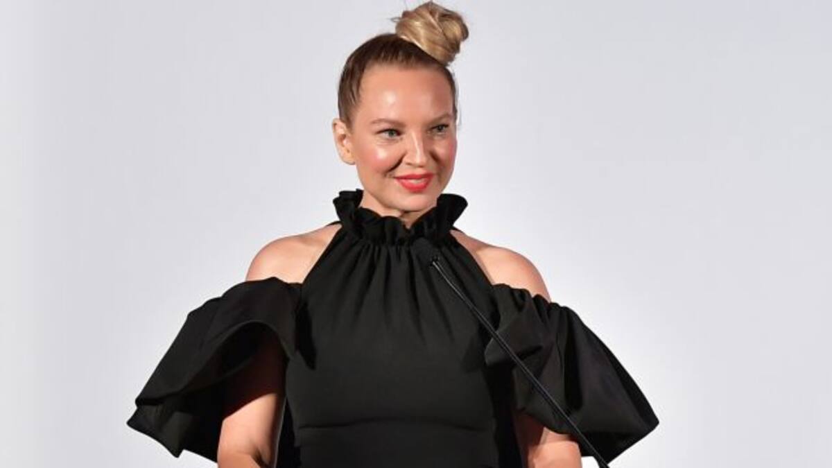 Sia debutará como directora y guionista y después lanzará dos discos
