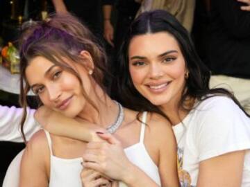 Zara versiona el objeto que ha unido a Hailey Bieber y Kendall Jenner