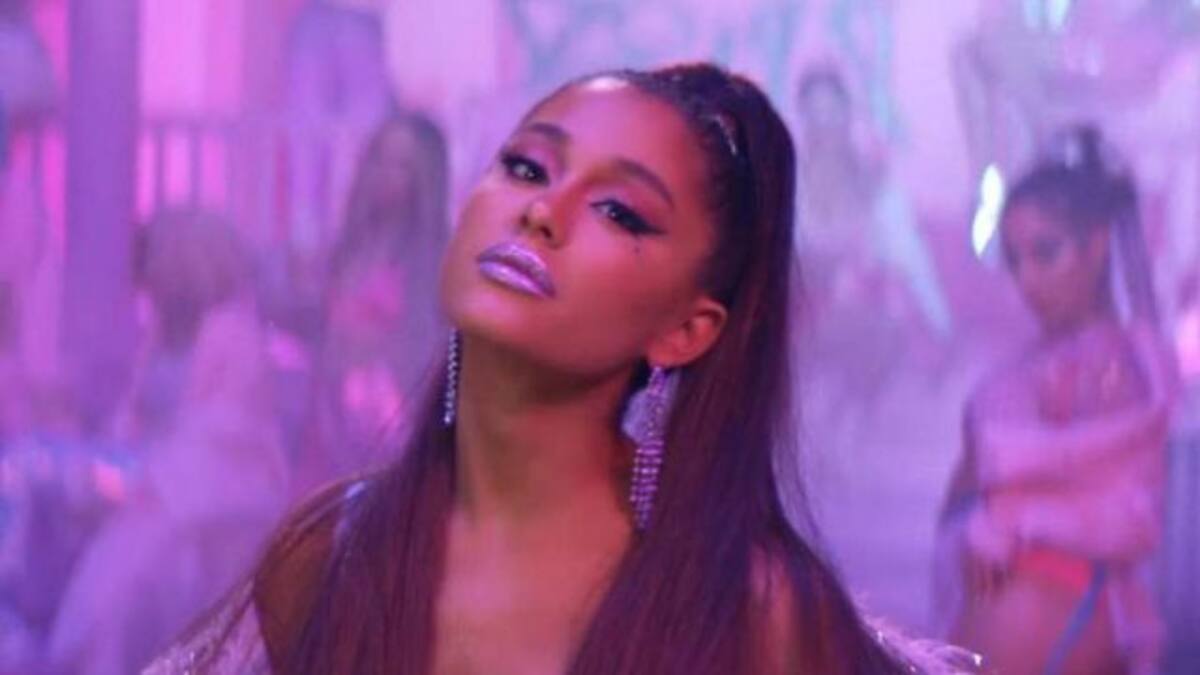 Ariana Grande se hizo un tatuaje en japonés, pero se confundió con su significado