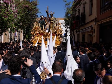 Procesiones de Semana Santa 2026 en Sevilla: horario y recorrido del Lunes Santo y el resto de días