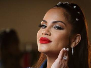 Natti Natasha celebra su primer Día de la Madre compartiendo una nueva foto de su hija recién nacida