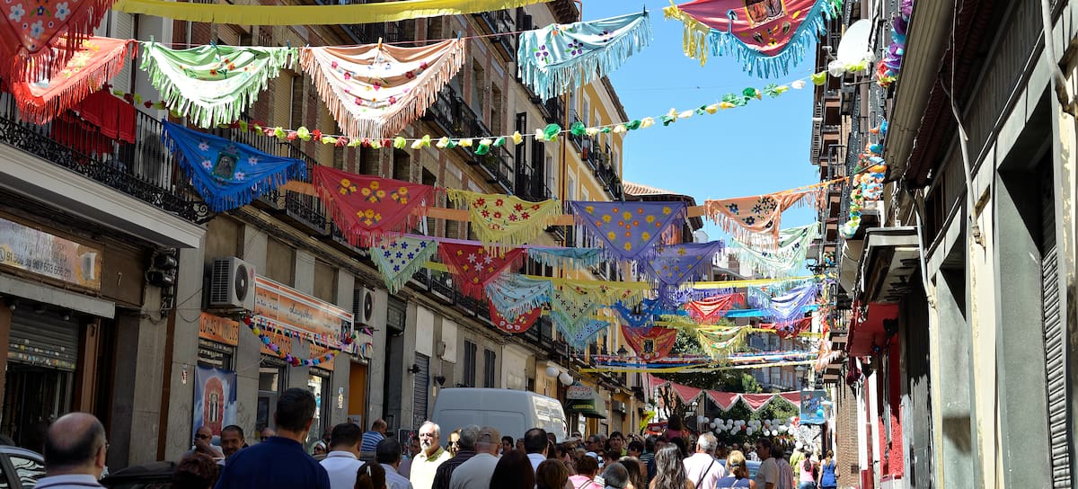 Fiestas en las calles de Madrid en verano