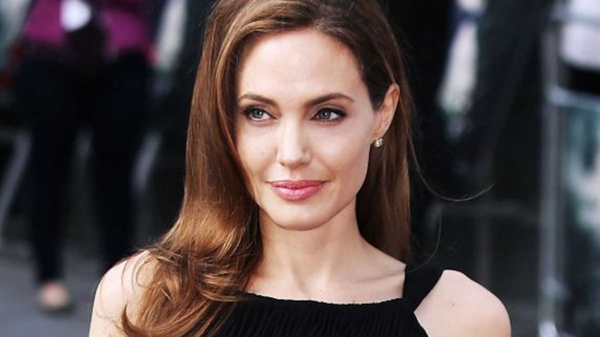 Foto viral: Apareció la doble de Angelina Jolie
