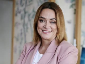 Toñi Moreno, confinada tras dar positivo en covid: “Esto es como si te atropella un tren”